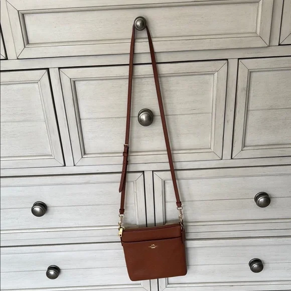 Coach Brown Gold Crossbody Bag with Minimalist Design - Picture 2 of 3